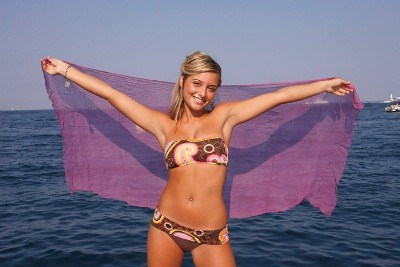 Priscilla en maillot : &ccedil;a sent l'&eacute;t&eacute;...